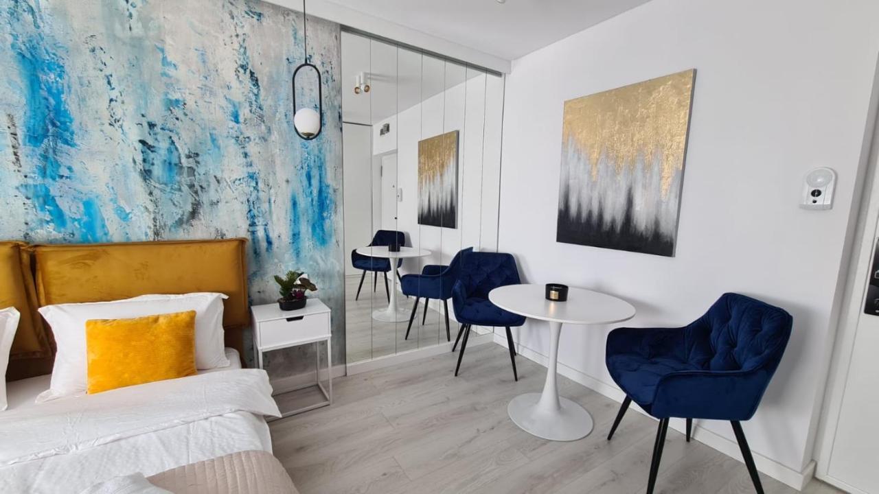 Government Deluxe Studio By Magic Apartments บูคาเรสต์ ภายนอก รูปภาพ