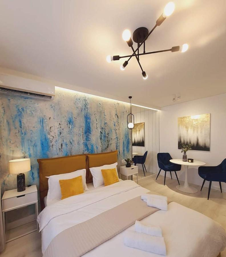 Government Deluxe Studio By Magic Apartments บูคาเรสต์ ภายนอก รูปภาพ