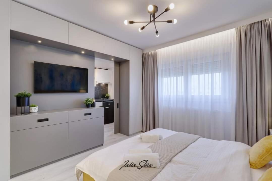 Government Deluxe Studio By Magic Apartments บูคาเรสต์ ภายนอก รูปภาพ